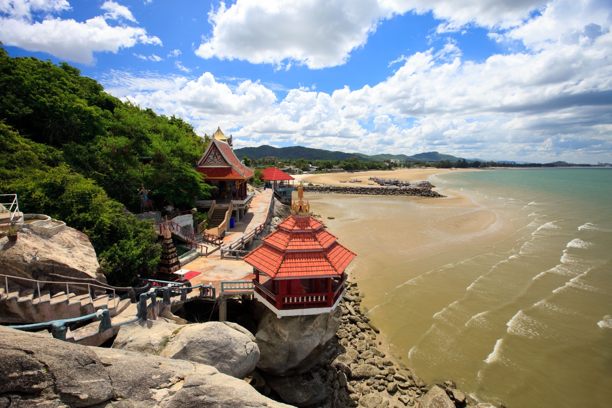 Beautiful Temple Complex and Beach in Khao Tao